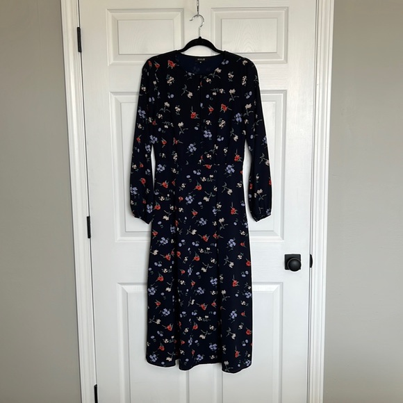 GUC Roolee Navy Floral Midi Dress with Long Sleeves - Picture 1 of 4